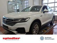 Gebraucht VW Touareg Basis 231 PS (169 kW) 2019 Pure white SUV