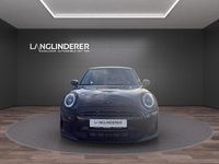 Gebraucht Mini Cooper Classic 136 PS (100 kW) 2024 Midnight black ii Kleinwagen