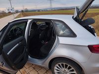 Gebraucht Audi A3 Attraction 110 PS (80 kW) 2015 Silber Limousine