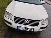 Gebraucht VW Passat Comfortline 131 PS (96 kW) 2002 Schwarz Kombi