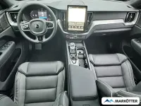 Neu Volvo XC60 Plus 455 PS (334 kW) 2026 Grau SUV