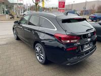 gebraucht Hyundai i30 FL Kombi (MJ23) 1.5 Benzin. Turbo 7-DCT (48V