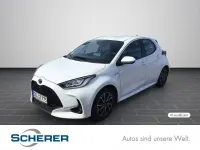 Gebraucht Toyota Yaris Hybrid 92 PS (67 kW) 2020 Weiß Limousine