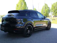 Gebraucht Porsche Cayenne S Chrono 441 PS (324 kW) 2018 Tiefschwarz SUV