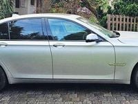 Gebraucht BMW 740 Exclusive 313 PS (230 kW) 2014 Silber Limousine