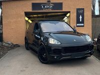 Second-hand Porsche Cayenne 300 CP (220 kW) 2015 Negru SUV