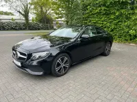 Gebraucht Mercedes E220 194 PS (142 kW) 2019 Schwarz Coupé