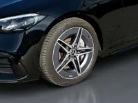 Gebraucht Mercedes C300 AMG 258 PS (189 kW) 2025 Unilack schwarz Kombi