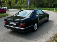 Second-hand Mercedes E320 220 CP (161 kW) 1993 Negru Cabrio