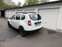 Second-hand Dacia Duster Lauréate 114 CP (83 kW) 2015 Alb SUV