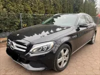 Gebraucht Mercedes C180 116 PS (85 kW) 2015 Schwarz Limousine