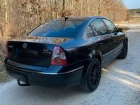 Gebraucht VW Passat 131 PS (96 kW) 2002 Schwarz Limousine