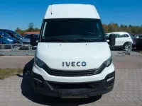 Gebraucht Iveco Daily 179 PS (131 kW) 2017 Weiß Van / Kleinbus