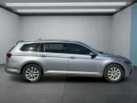 Gebraucht VW Passat 150 PS (110 kW) 2023 Silber Kombi