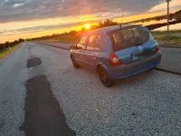 Gebraucht Renault Clio II 60 PS (44 kW) 2004 Blau Kleinwagen