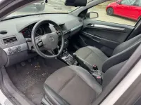 Gebraucht Opel Astra Cosmo 125 PS (91 kW) 2008 Weiß Limousine