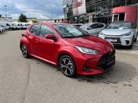 Neu Toyota Yaris Hybrid Comfort 116 PS (85 kW) 2025 Karminarot Kleinwagen