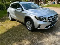 Usata Mercedes GLA200 156 CV (114 kW) 2020 Argento SUV