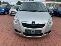 Gebraucht Opel Agila 65 PS (47 kW) 2009 Silber Kleinwagen