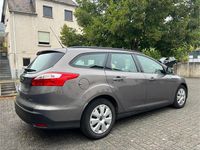 Gebraucht Ford Focus 100 PS (73 kW) 2013 Braun Kombi