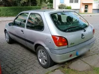 Gebraucht Ford Fiesta 68 PS (50 kW) 2001 Silber Kleinwagen