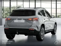 Gebraucht Mercedes GLA200 AMG 163 PS (119 kW) 2026 Grau SUV