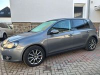 Gebraucht VW Golf VI Highline 105 PS (77 kW) 2011 Grau Kleinwagen