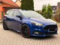 Usata Ford Focus Performance Edition 185 CV (136 kW) 2017 Blu Station wagon