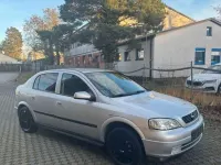 Używany Opel Astra 101 KM (74 kW) 2002 Szary Sedan/Limuzyna