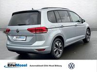 Gebraucht VW Touran Highline 150 PS (110 kW) 2026 Silber Van / Kleinbus