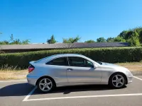 Gebraucht Mercedes CL200 163 PS (119 kW) 2003 Silber Coupé