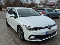 Gebraucht VW Golf VIII 131 PS (96 kW) 2023 Weiß Kleinwagen