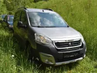 Gebraucht Peugeot Partner Tepee Outdoor 110 PS (80 kW) 2017 Gris artense Van / Kleinbus