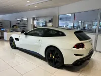 Gebraucht Ferrari GTC4Lusso 610 PS (448 kW) 2017 Weiß Kombi