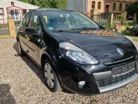 Używany Renault Clio II Expression 75 KM (55 kW) 2011 Czarny Sedan/Limuzyna