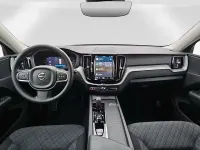 Używany Volvo XC60 Core 197 KM (144 kW) 2024 Niebieski SUV