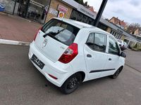 Gebraucht Hyundai i10 Classic 69 PS (50 kW) 2012 Weiß Kleinwagen