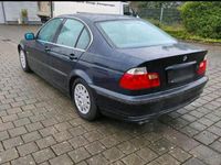 Gebraucht BMW 320 Sport Line 150 PS (110 kW) 2000 Blau Limousine