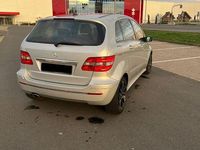 Gebraucht Mercedes B200 136 PS (100 kW) 2007 Silber Van / Kleinbus