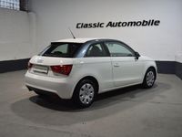 Gebraucht Audi A1 Attraction 86 PS (63 kW) 2010 Weiß Kleinwagen