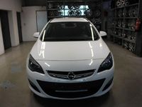 Gebraucht Opel Astra 165 PS (121 kW) 2015 Weiß Limousine