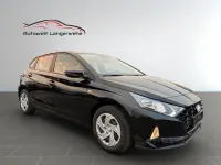 Gebraucht Hyundai i20 Select 101 PS (74 kW) 2022 Schwarz Kleinwagen