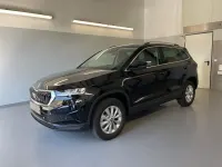 Neu Skoda Karoq Ambiente 150 PS (110 kW) 2026 [8x8x] race blue metallic SUV