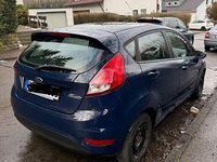 Gebraucht Ford Fiesta Titanium 82 PS (60 kW) 2014 Blau Kleinwagen
