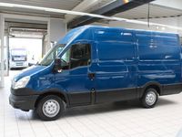 Gebraucht Iveco Daily 145 PS (106 kW) 2013 Blau Van / Kleinbus