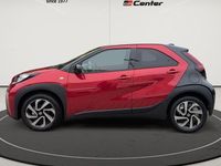 Neu Toyota Aygo X 72 PS (52 kW) 2025 Chili red (3u4)/ black mica (2 SUV
