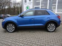 Gebraucht VW T-Roc Move 150 PS (110 kW) 2024 Ravennablau SUV