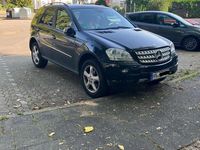 Gebraucht Mercedes ML280 190 PS (139 kW) 2007 Schwarz SUV