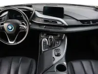 Gebraucht BMW i8 Performance 362 PS (266 kW) 2017 Ionic silver mit akzent bmw i