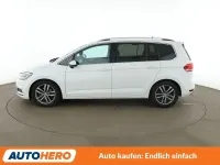 Gebraucht VW Touran Highline 190 PS (139 kW) 2020 Pure white Van / Kleinbus
